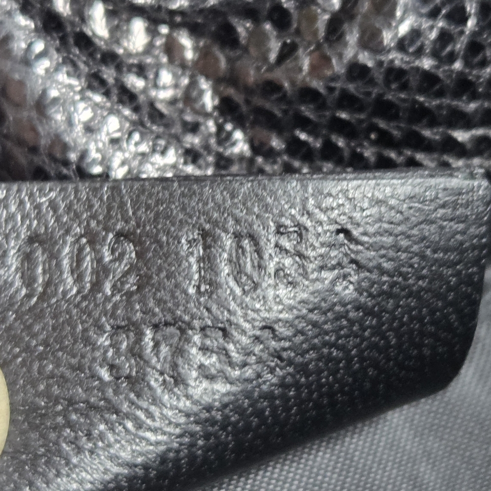 Gucci - Vintage Elegant Black Leather Shoulder Bag With Silver Plate Hardware - Picture 9 of 15